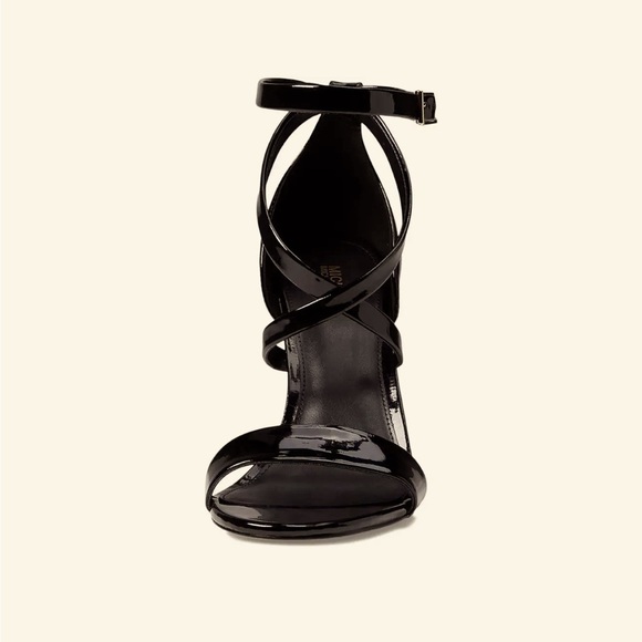 NWT Michael Kors Women’s “Astrid” Sandal in Patent Leather w/Gold Heal Size 9.5 - Picture 10 of 12